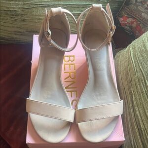 Dream Pairs Women's Beige Sandals